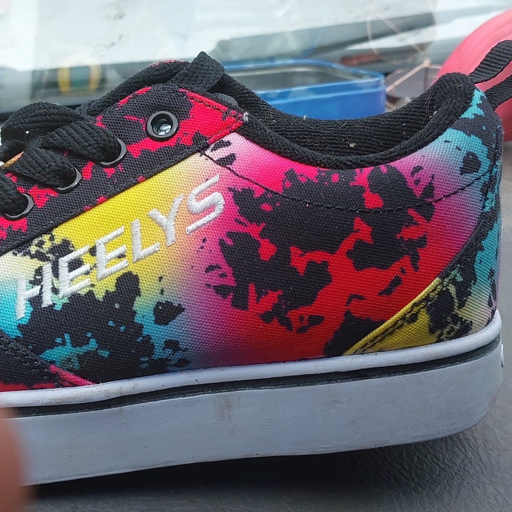Heely kids shoes